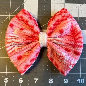 New handmade 5” Christmas bow on clip